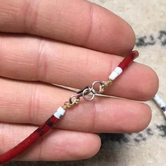 Red & White Howlite Turquoise Necklance - Picture 5 of 8